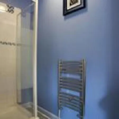Russell Scott Backpackers - Hostal *