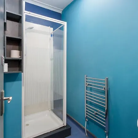 Russell Scott Backpackers - Hostel Sheffield
