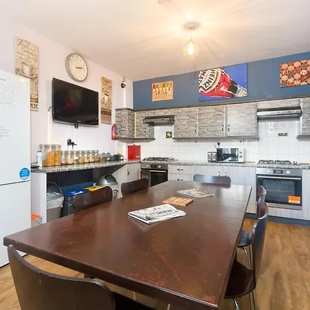 Russell Scott Backpackers - Hostel Sheffield